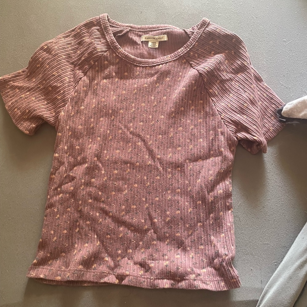 American eagle floral tee size m